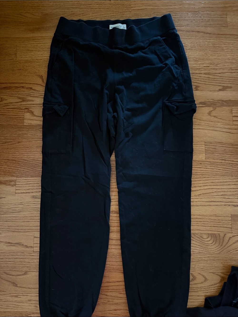 Ambercombie & Fitch women's cargo jogger